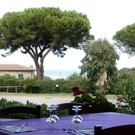 Le Spiagge 3* 마르시아나마리나