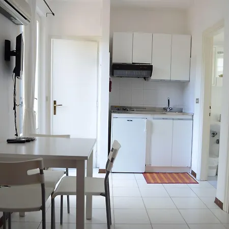 Le Spiagge 아파트호텔 마르시아나마리나